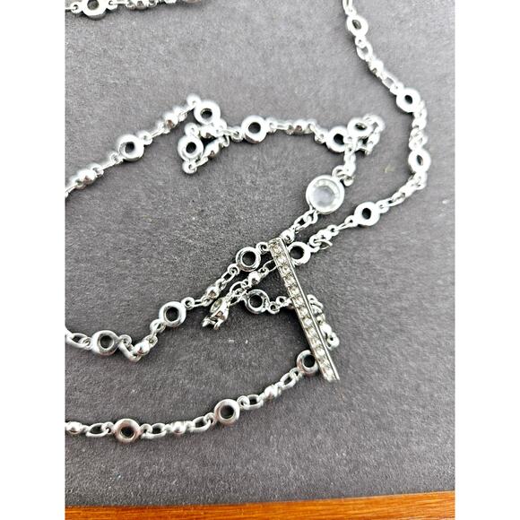 Silver Tone Starburst Crystal Pendant Necklace Long Chain Gem Sparkle Glitz - Picture 4 of 4